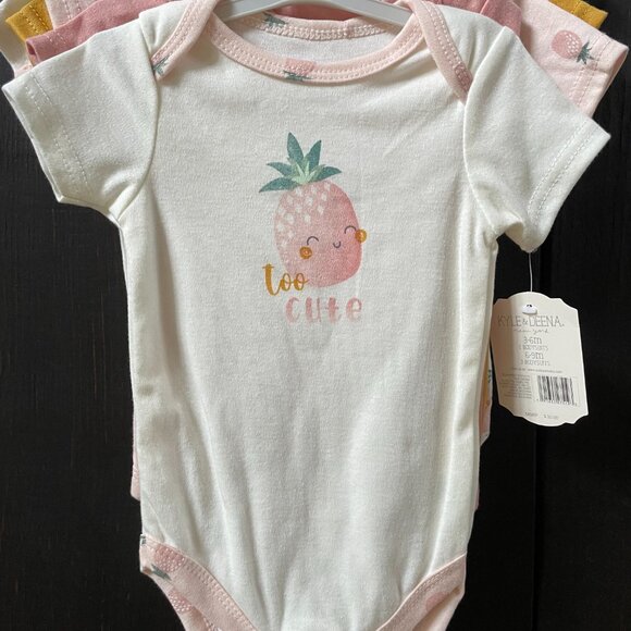 Set of 5 Girls Baby Bodysuits, 3-6m and 6-9m, 5-Pack Rompers, Pink, Strawberries - Picture 2 of 10